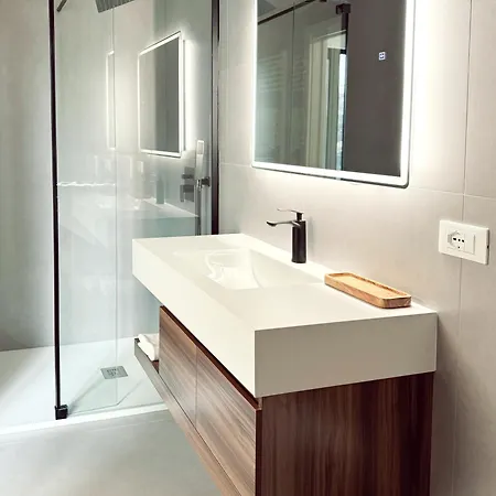 Deeproomvenice Apartman *